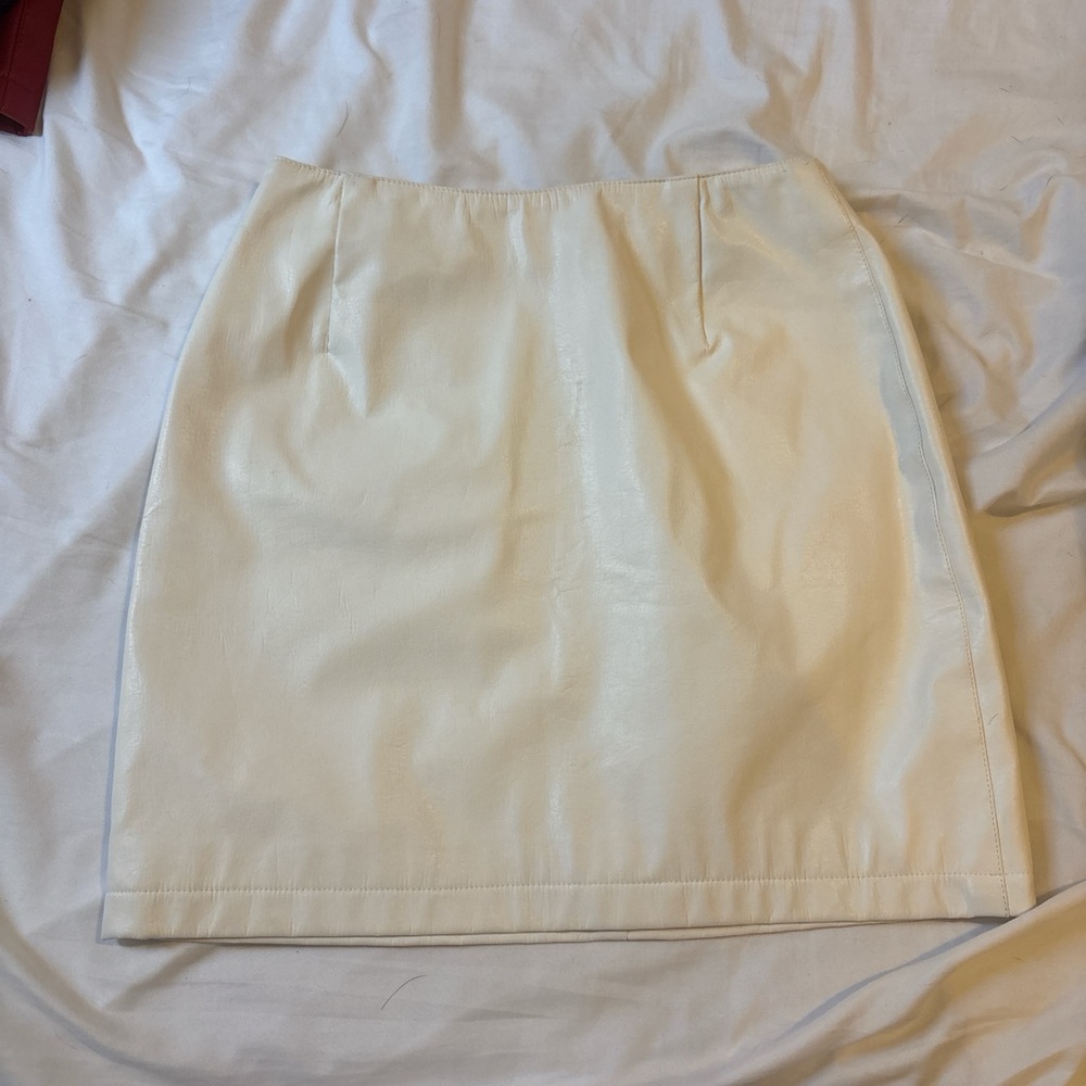Versus Versace White Leather Mini Pencil Skirt